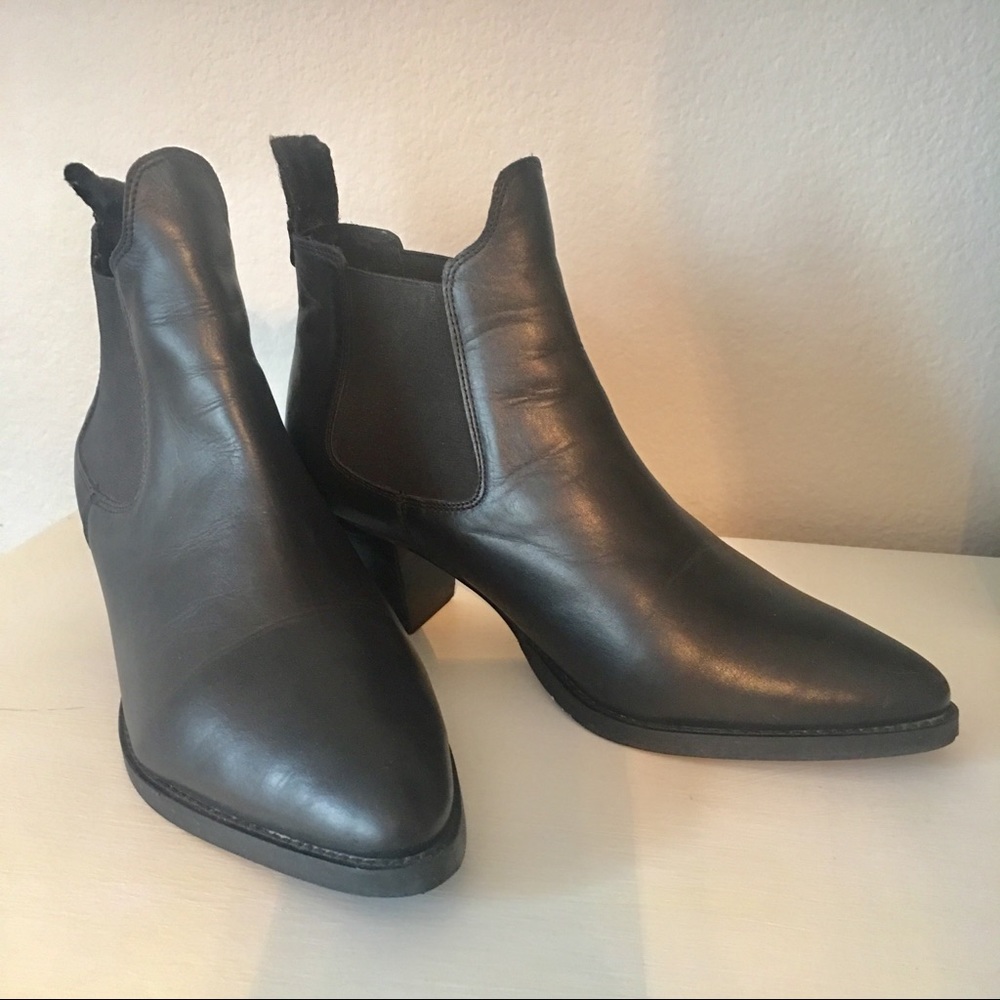 Topshop Black Leather Chelsea Boot